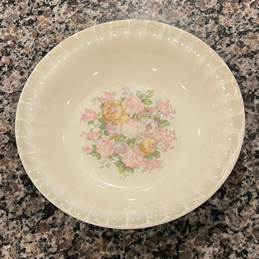 Vintage Floral Cream Ceramic Bowl 🌺